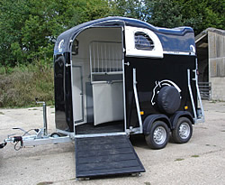 Horse Trailer Sales : All makes and types of horse trailers