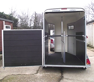 horse trailer sales