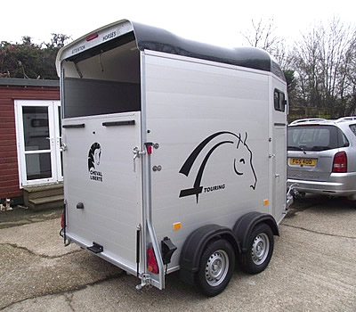 horse trailer sales