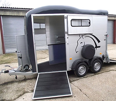 horse trailer sales